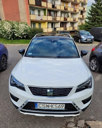 Seat Ateca cena 84000 przebieg: 98000, rok produkcji 2017 z Świecie małe 79